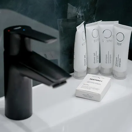 Modern In The Centre Od By Renters