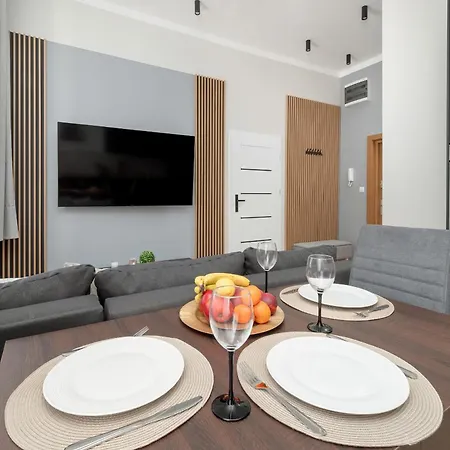 Modern In The Centre Od By Renters