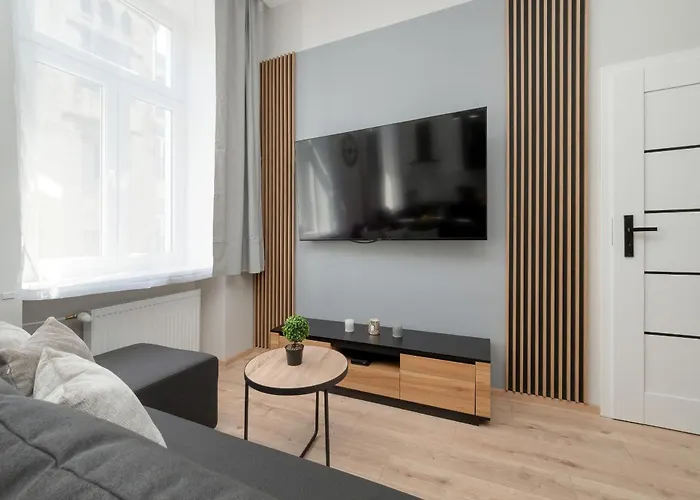 Lägenhet Modern In The Centre Od By Renters *