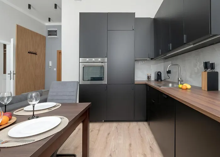 Lägenhet Modern In The Centre Od By Renters